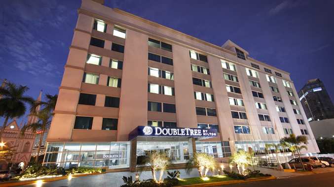 Хилтон возвращается в Панаму