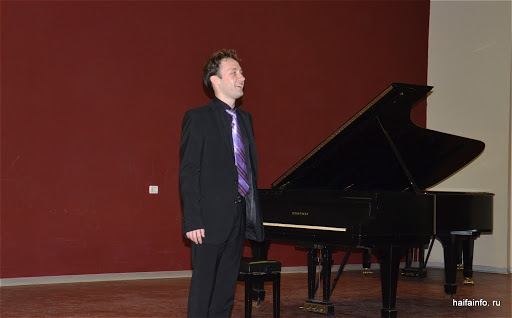 Российский музыкант занял первое место на международном конкурсе пианистов в Панаме